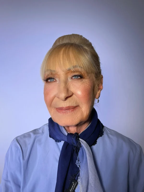 PIELES MADURAS - GLAM FOR ALL AGES
